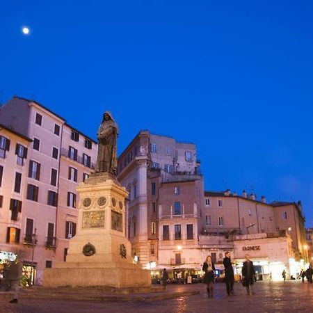 Casa Vacanze Campo de' Fiori Roma Exterior foto